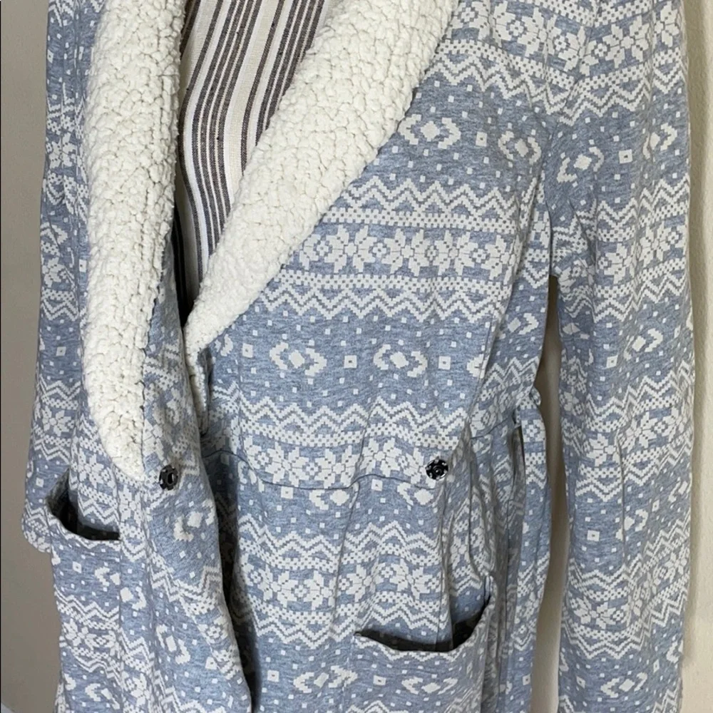 TALBOTS Snowflake Robe Sherpa Edging Wrap Belted Blue Size L